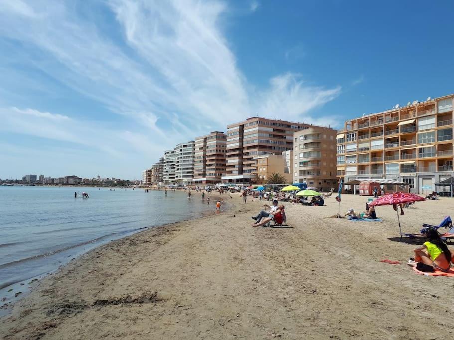 Apartament Flamingo Z Basenem Торрев'єха Екстер'єр фото